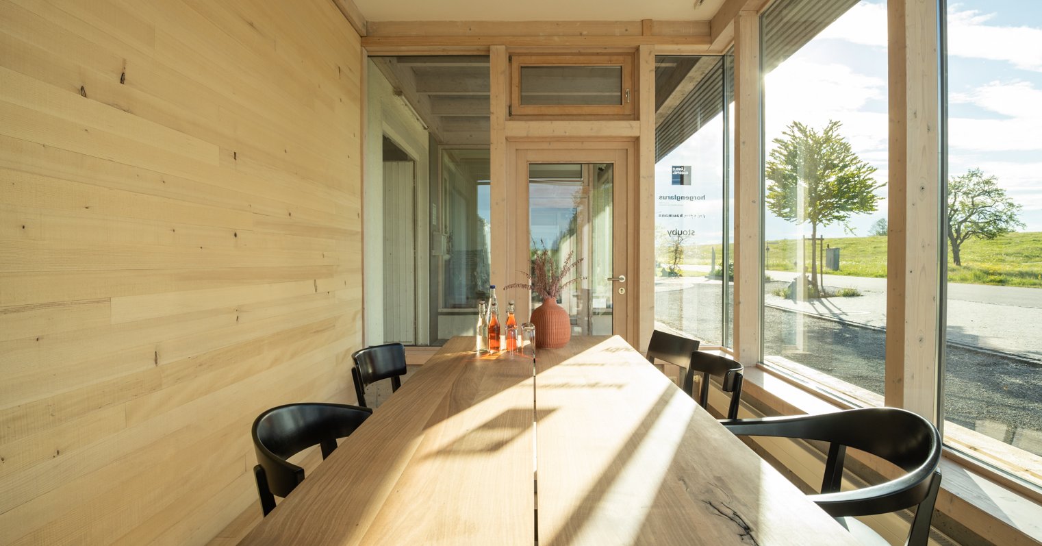 Tischlerei Toni Egger: Möbelausstellung